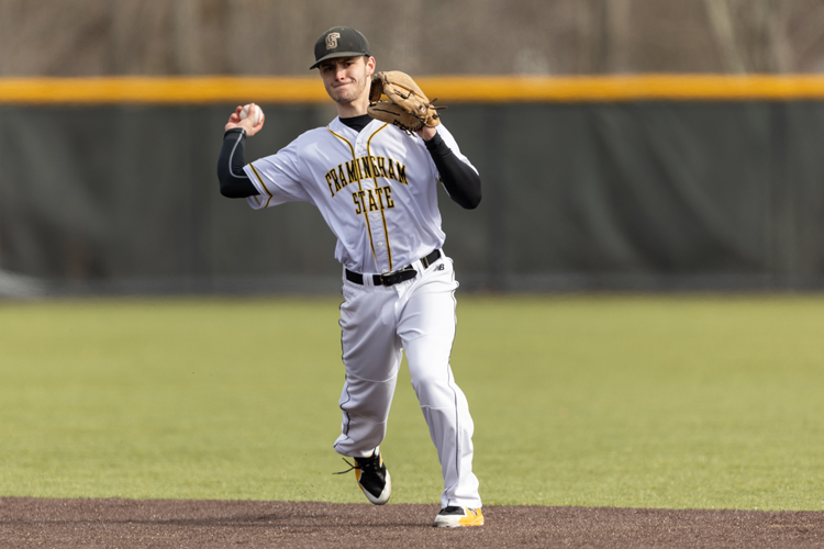 Baseball Rallied for Game Two Victory in Split with Fitchburg State