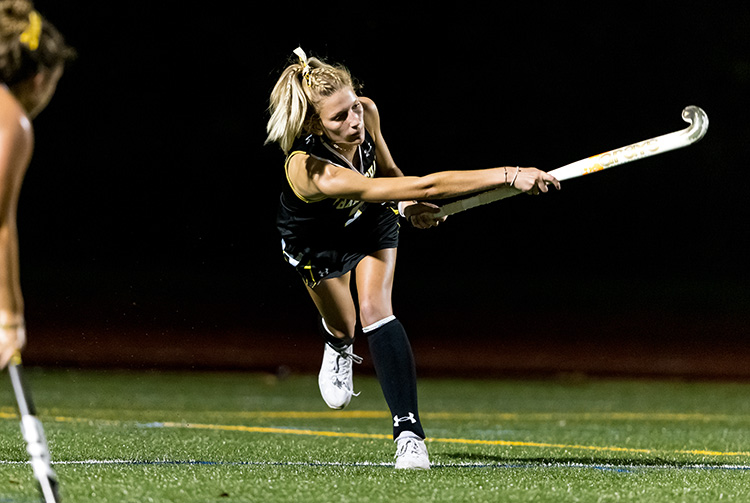 Bears Claw Past Field Hockey in Overtime