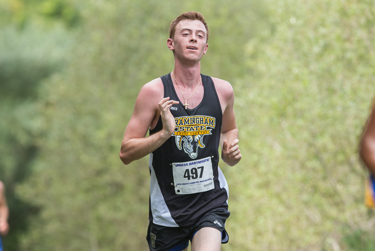 Men’s Cross Country Competes at UMass Dartmouth Cross Country Invitational