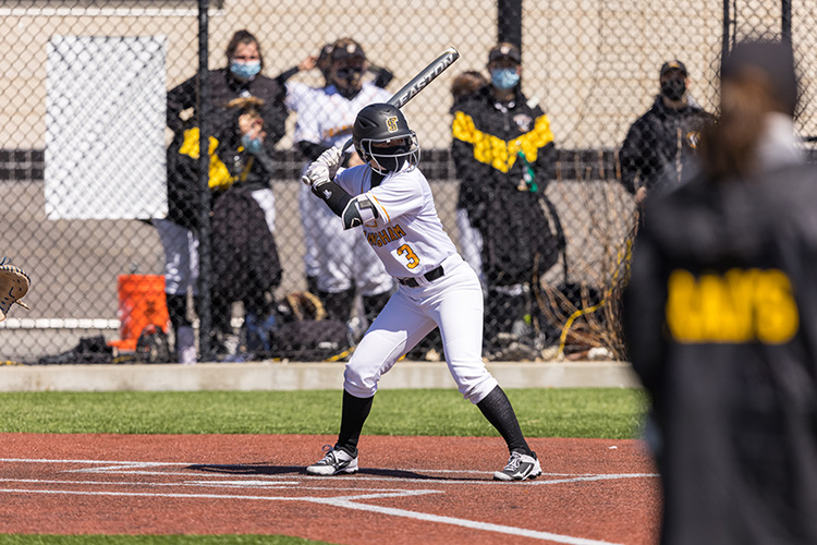 Softball Secures 2021 MASCAC Regular Season Title with Sweep of Salem State