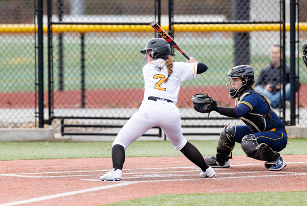 Softball Sweeps Salem State in MASCAC Doubleheader