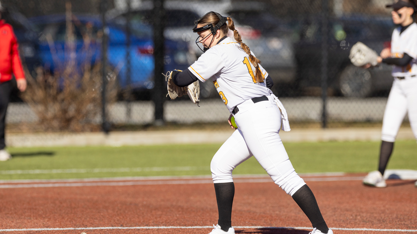 Softball Walks Off with Victory in Game One of Split with Emmanuel