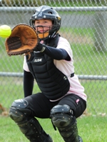 Softball Splits Two With Westfield State