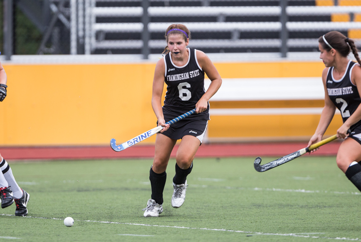 Strong First Half Leads Field Hockey Over Salem State