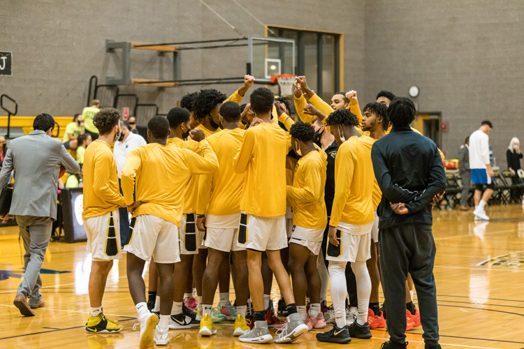Men's Basketball Downed at Westfield State