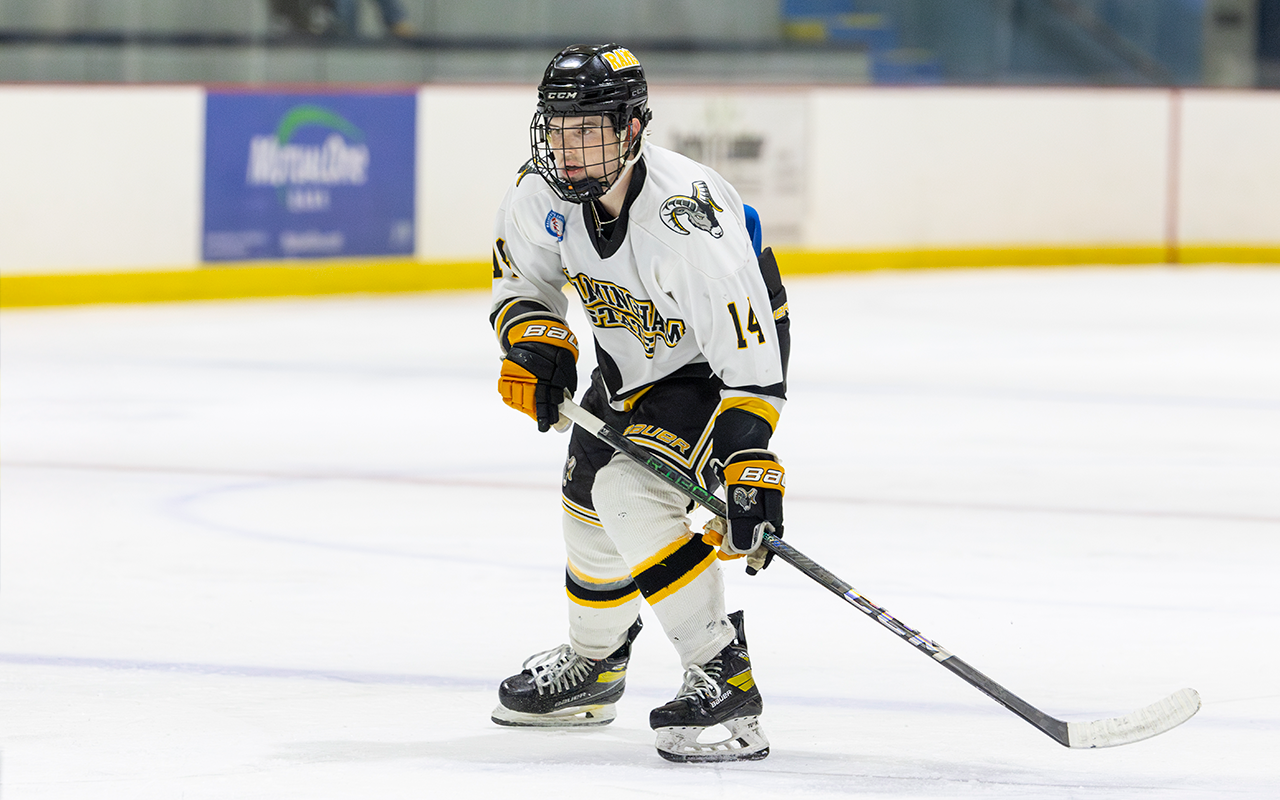 Men’s Ice Hockey Ties Franklin Pierce; Wins Shootout