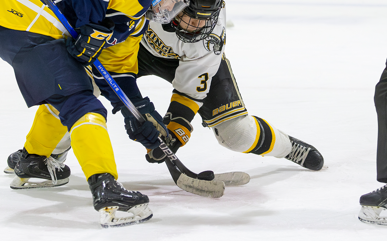 Men’s Ice Hockey Blanked by Anna Maria in MASCAC Clash