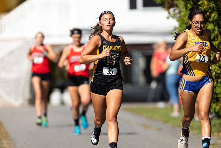Women's Cross Country Opens 2021 with 8th Place Finish at Suffolk Short Course Classic